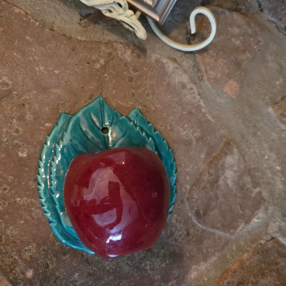 Vintage Ceramic Apple Wall Pocket Red Glazed Fruit Leaf Kitchen Cottagecore MCM